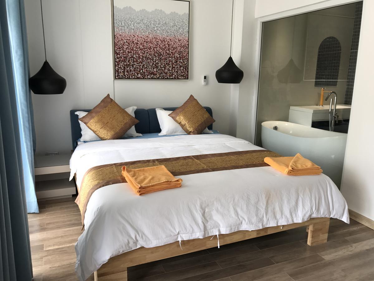 Benny'S City Hotel Sihanoukville Esterno foto