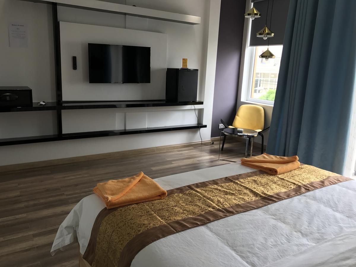 Benny'S City Hotel Sihanoukville Esterno foto