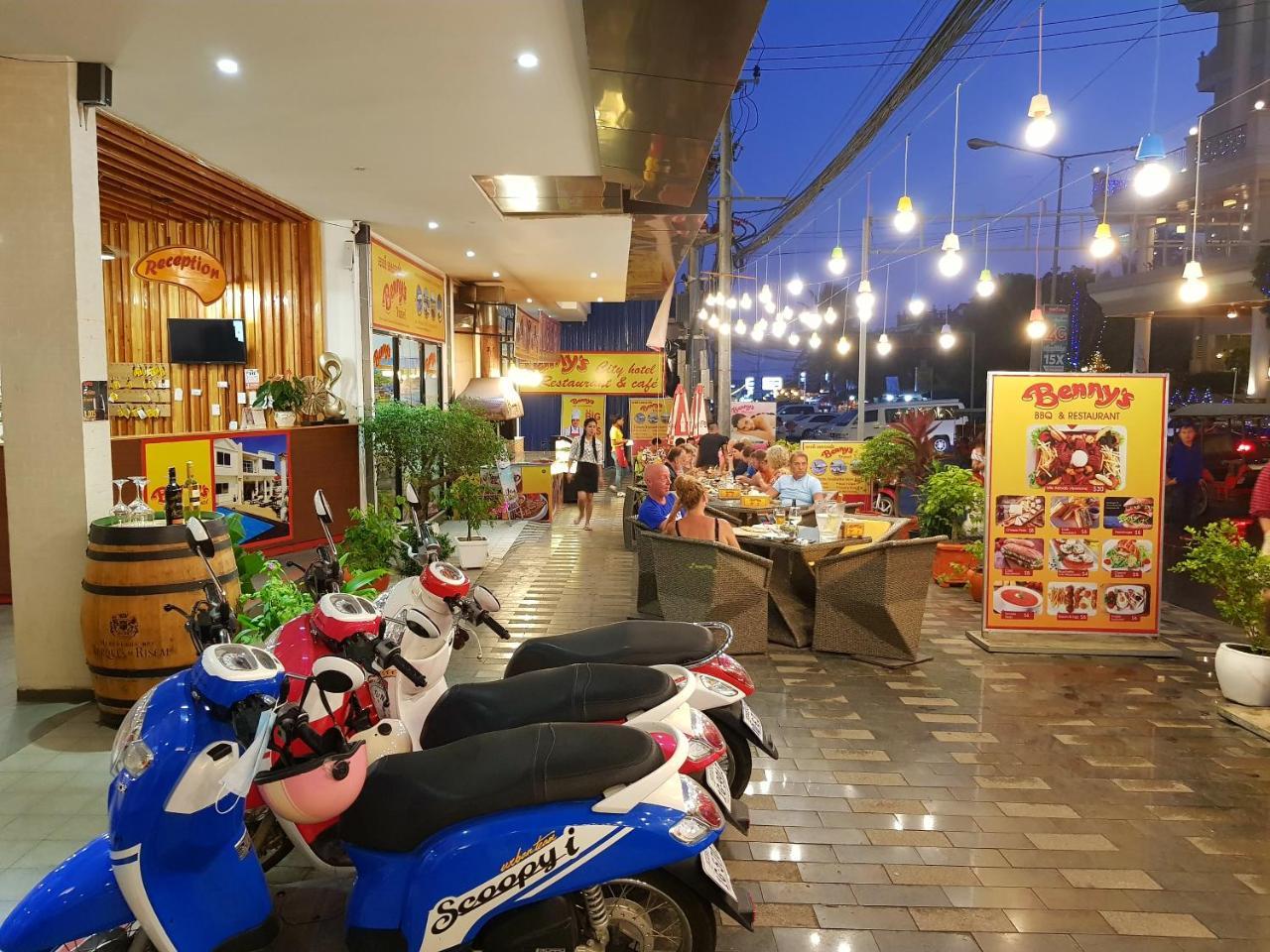 Benny'S City Hotel Sihanoukville Esterno foto